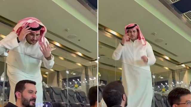 الأمير تركي بن سلمان يتفاعل مع مشجع نصراوي ويلتقط معه صورة .. فيديو