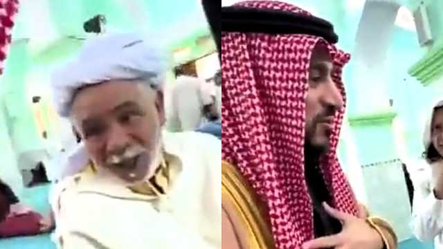 سعودي يشارك كرم الجزائريين معه أثناء تواجده بأحد المساجد .. فيديو