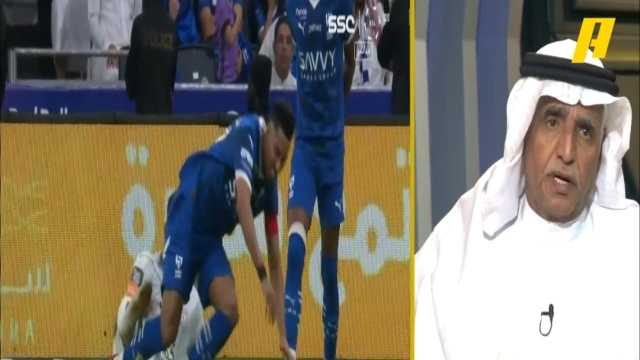 فودة: تدخل لاعب الاتفاق على سالم الدوسري يستحق البطاقة الصفراء.. فيديو