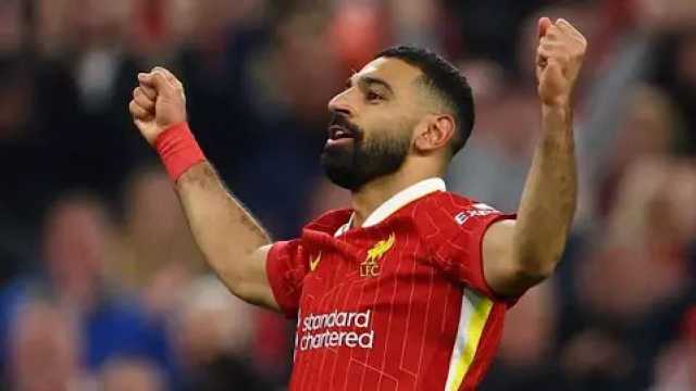 برشلونة ينافس الهلال على ضم محمد صلاح