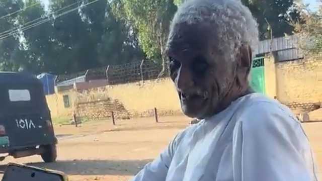 مسن سوداني يبهر الجميع بمهارته الفائقة في العمليات الحسابية .. فيديو