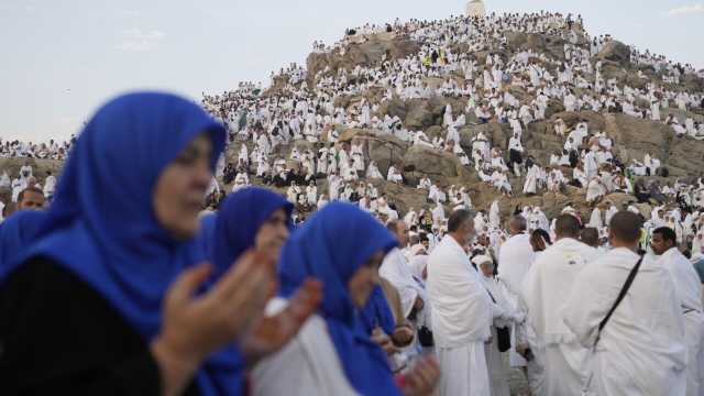 تحديد 14 فبراير موعدًا نهائيًا لتعاقدات مكاتب شؤون الحج على الخدمات