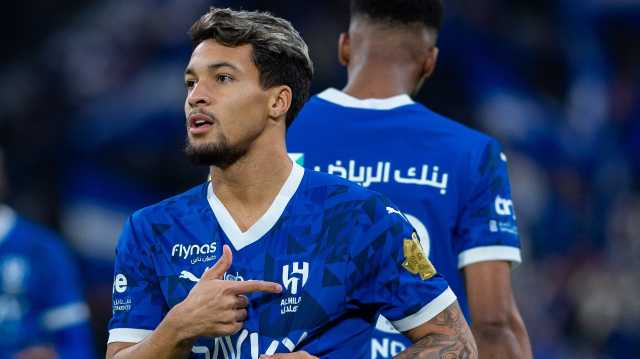 الهلال يقسو على الوحدة برباعية