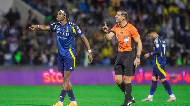 النصر يطلب حكامًا أجانبًا لإدارة جميع مبارياته في الدوري