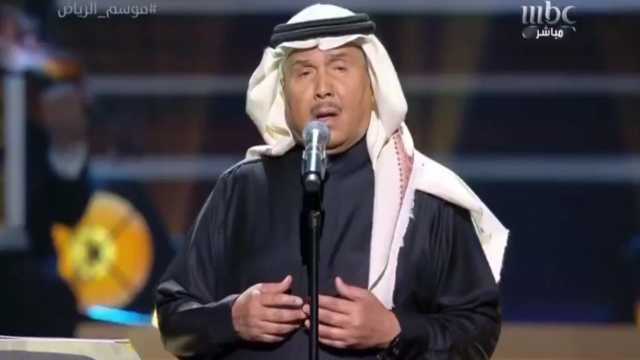 بكلمات مؤثرة: محمد عبده يرثي الملحن ناصر الصالح.. فيديو