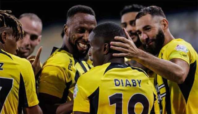 فرحة عارمة في غرفة ملابس الاتحاد بعد اكتساح الهلال.. فيديو