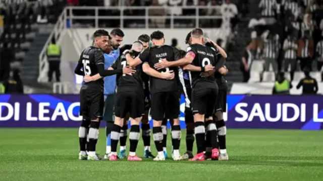 الهلال يحل أزمة الشباب