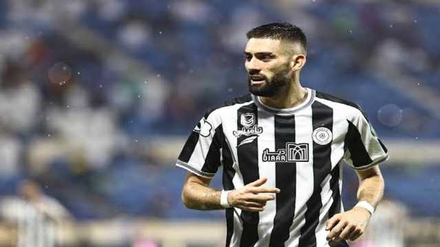 كاراسكو يعود لتدريبات الشباب استعدادًا لمواجهة الاتحاد.. فيديو