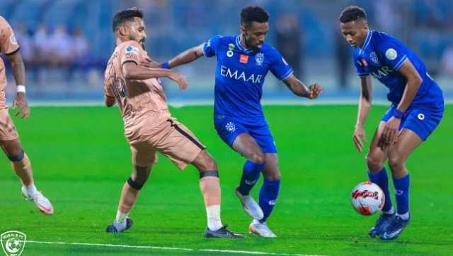 موعد مباراة الهلال ضد الرائد في الدوري السعودي روشن والقنوات الناقلة والمعلق