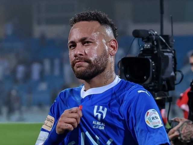 الدوري السعودي للمحترفين.. تجدد إصابة نيمار مع الهلال بعد أول ظهور أمام الرياض