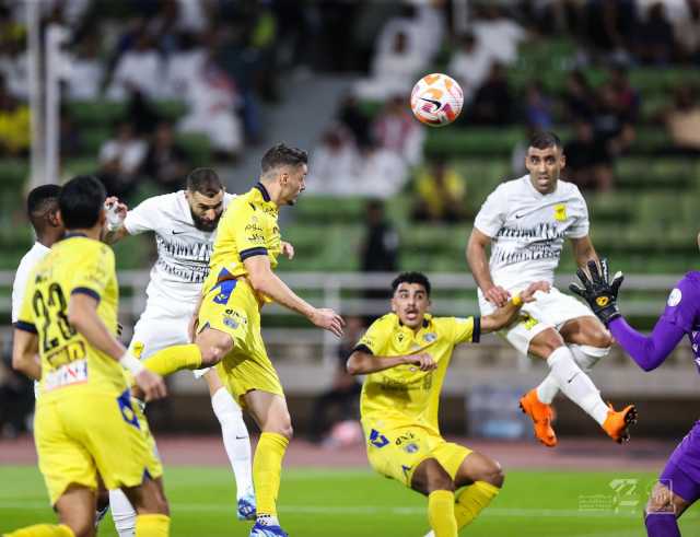 بطريقة غريبة بنزيما يقود اتحاد جد للسقوط أمام التعاون في الدوري السعودي للمحترفين