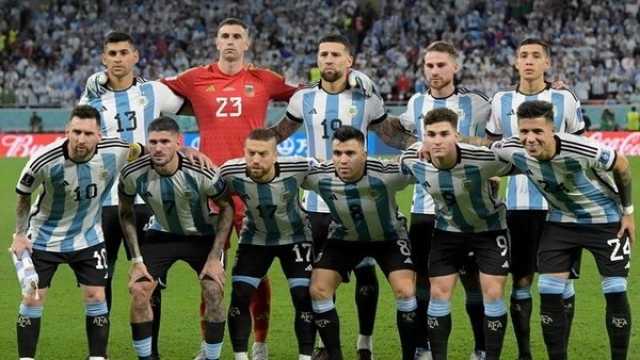 قائمة الأرجنتين لمباراتي أوروجواي والبرازيل.. موقف ميسي