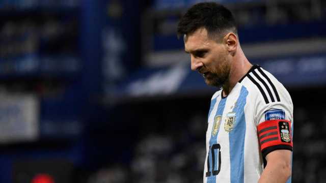 ميسي يعلق على خسارة الأرجنتين أمام أوروجواي في تصفيات كأس العالم 2026