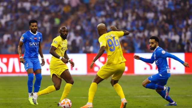 طرد وأهداف ملغيه.. 4 لقطات من ديربي الرياض بين الهلال والنصر