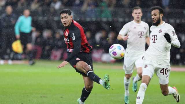 رقم قياسي لـ مرموش في الدوري الألماني بعد هدفه أمام بايرن ميونخ