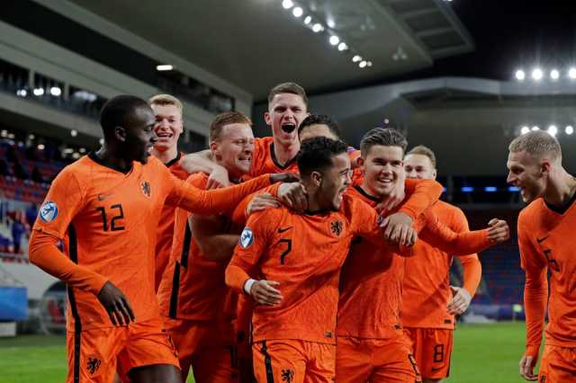 موعد مباراة هولندا ضد اليونان في تصفيات أمم أوروبا والقنوات الناقلة