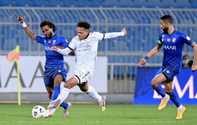 التشكيل الرسمي لمباراة الهلال والشباب في نصف نهائي البطولة العربية