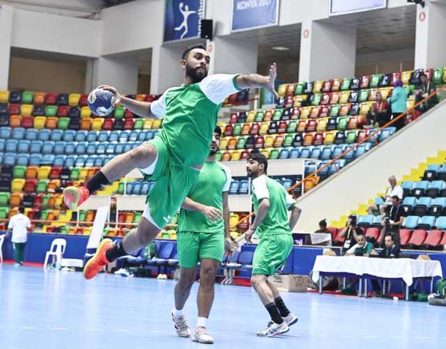 مضر يتأهل للدور النصف نهائي في البطولة العربية لكرة اليد