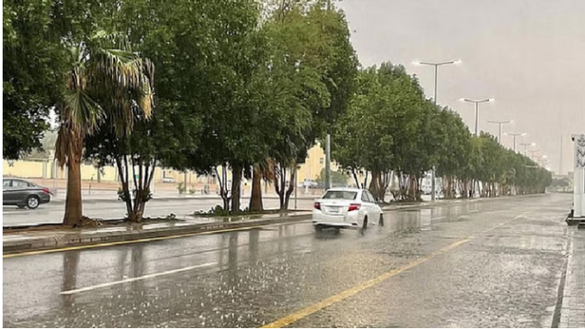 «الأرصاد» عن طقس السبت: أمطار رعدية وجريان سيول بعدة مناطق