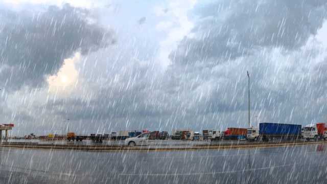 تنبيهات الأرصاد: أمطار خفيفة على تبوك.. موجة حارة بالمنطقة الشرقية والحدود الشمالية