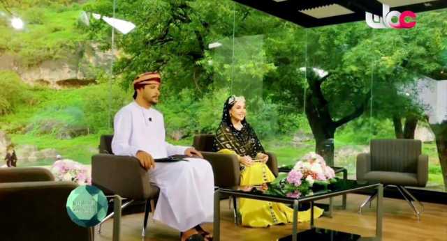 إعلامية سعودية تمثل التلفزيون في خريف ظفار