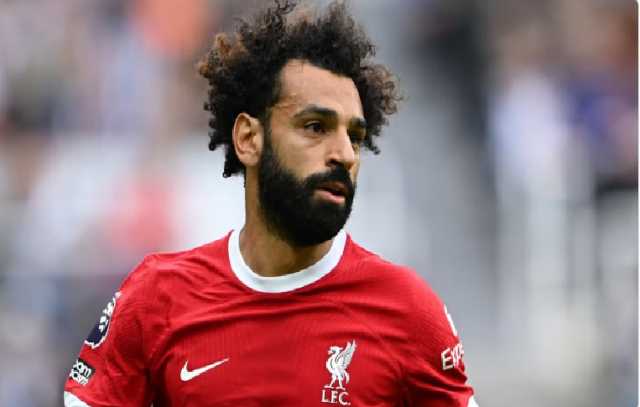 ناقد رياضي: قد نشاهد محمد صلاح في الاتحاد خلال الساعات المقبلة