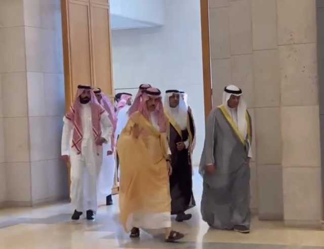 وزير الخارجية يصل مقر أمانة مجلس التعاون لحضور الاجتماع الخليجي الياباني