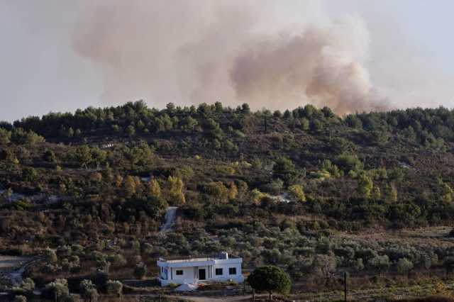 اندلاع حريق في جنوب لبنان بعد قصف مدفعي إسرائيلي
