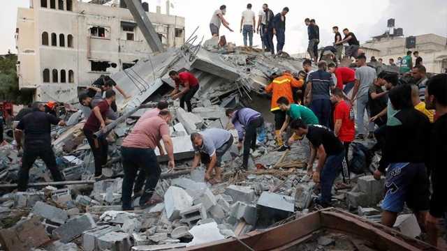 الهلال الأحمر الفلسطيني: ارتفاع عدد شهداء العدوان الإسرائيلي على غزة إلى 10 آلاف شهيد