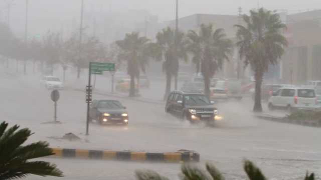 الدفاع المدني يدعو إلى توخي الحيطة مع الحالة المناخية في مكة المكرمة
