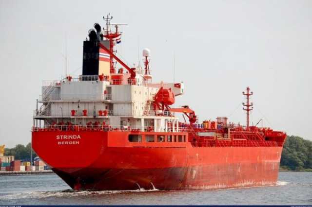 بسبب هجمات الحوثيين .. رابع شركة شحن تعلن إيقاف أعمال نقل البضائع عبر البحر الأحمر 