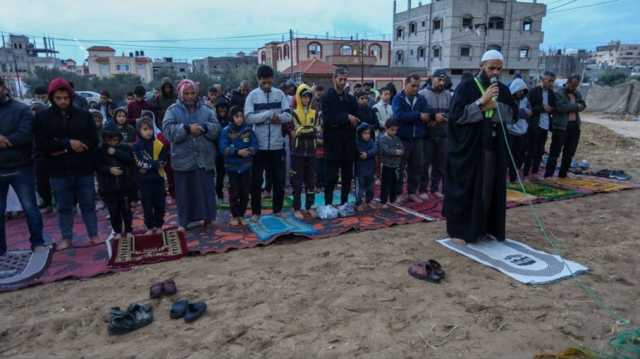 هكذا بدا العيد في غزة.. تكبيرات تصدح من فوق الركام رغم الحزن والآسى