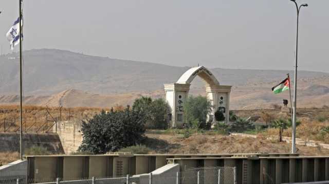 نيويورك تايمز: إيران تهرب السلاح إلى الضفة الغربية عبر الأردن ولبنان