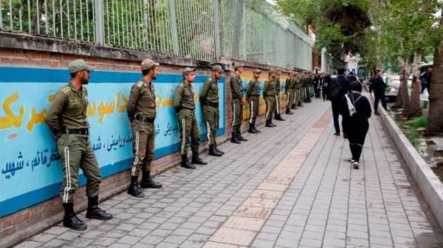 مقتل 5 من أفراد الأمن الإيراني في هجومين مسلحين جنوب شرق البلاد