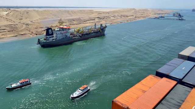 ما تأثير إعلان ميرسك تعليق نقل الحاويات عبر البحر الأحمر على قناة السويس