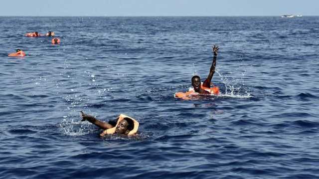 ناجون يكشفون سبب غرق 41 مهاجرا قرب سواحل إيطاليا