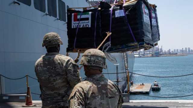 الجيش الأمريكي يعلن بدء نقل المساعدات عبر الميناء العائم إلى شاطئ غزة