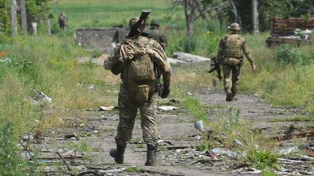 أوكرانيا بموقف حرج.. روسيا تواصل مكاسبها والسويد تعلن مساعدة عسكرية لكييف