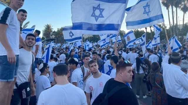 مستوطنون يشتمون النبي خلال مسيرة الأعلام الاستفزازية في القدس
