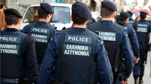 محكمة يونانية تقضي بسجن 3 أشخاص احتجزوا مهاجرين في مقطورة لهذا السبب