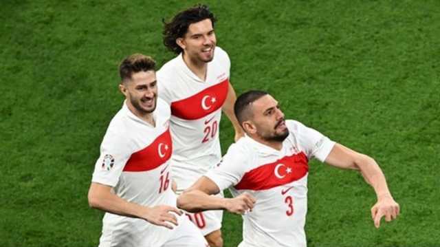 تركيا تحقق فوزا مثيرا وتتأهل لربع نهائي كأس أمم أوروبا