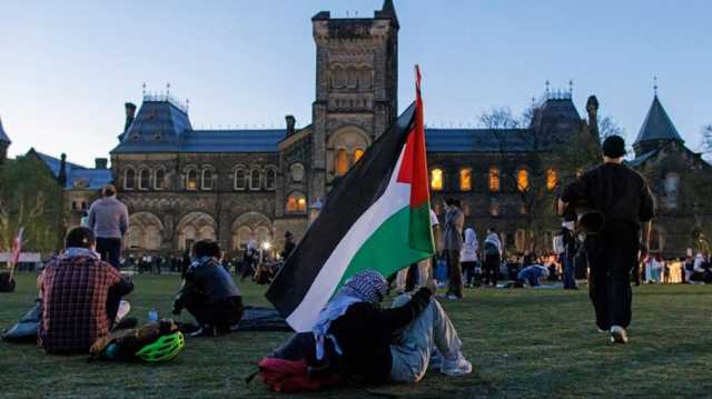 القضاء الكندي يسمح بفض مخيم مؤيد للفلسطينيين بجامعة تورنتو