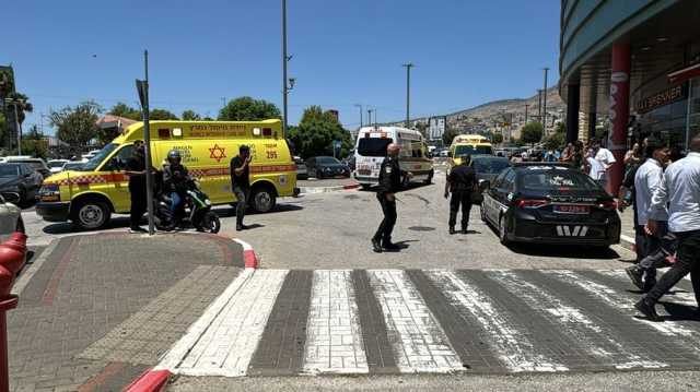 إصابات في عملية طعن بمركز تسوق إسرائيلي.. بينها حالات حرجة