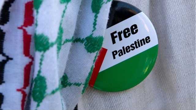 العلم الفلسطيني يثير الخلاف في مطار هيثرو.. ما السبب؟