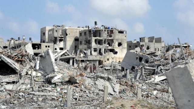 NYT: إسرائيل لاحقت المدنيين في مناطق آمنة بقنابل تزن 2.000 رطل