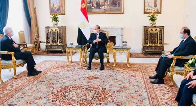 مباحات مصرية مكثفة لإبرام الصفقة.. والسيسي يلتقي رئيس الـCIA
