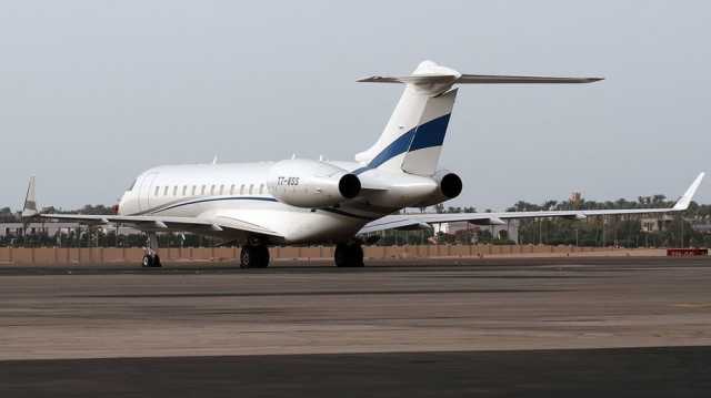 حساب يكشف ارتباط طائرة زامبيا بمقربين من جهات سيادية في مصر (شاهد)