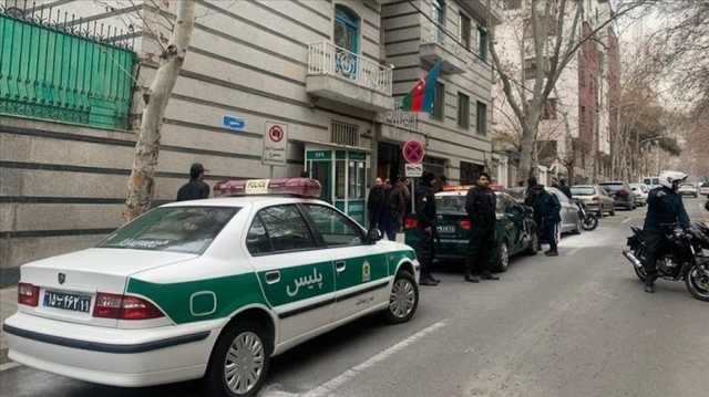 السلطات الإيرانية تعتقل فنانا بسبب أغنية تدعم الحجاب الاختياري
