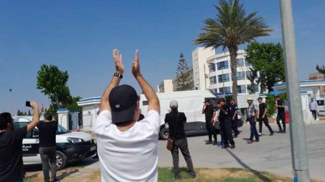 في اليوم العالمي لحقوق الإنسان.. معتقلون سياسيون بتونس يضربون عن الطعام و النهضة تتضامن