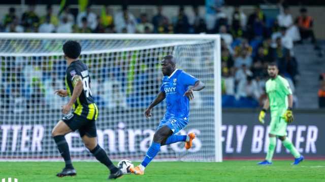 كوليبالي ولاعبو الهلال يؤدون مناسك العمرة بعد الفوز على الاتحاد (شاهد)